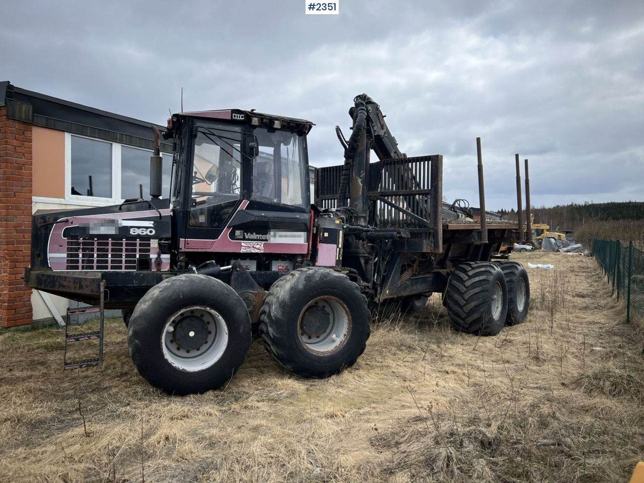 VALMET 860 FORWARDER - Forwarder: picture 1 VALMET 860 FORWARDER - Forwarder: picture 1