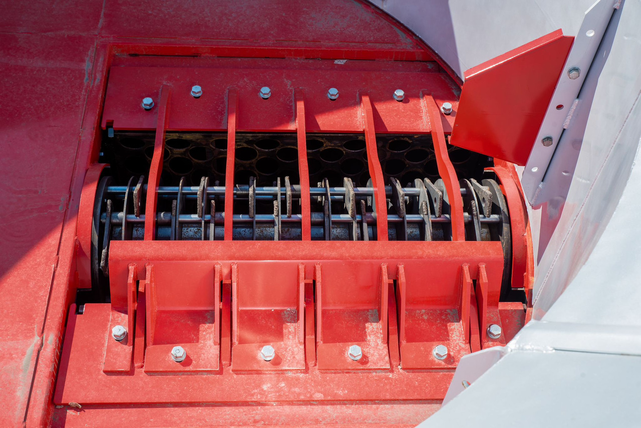 Haybuster Bizon B-1130 - Straw mill/ Strohmühle/ Strohhäcksler - Straw shredder: picture 5 Haybuster Bizon B-1130 - Straw mill/ Strohmühle/ Strohhäcksler - Straw shredder: picture 5