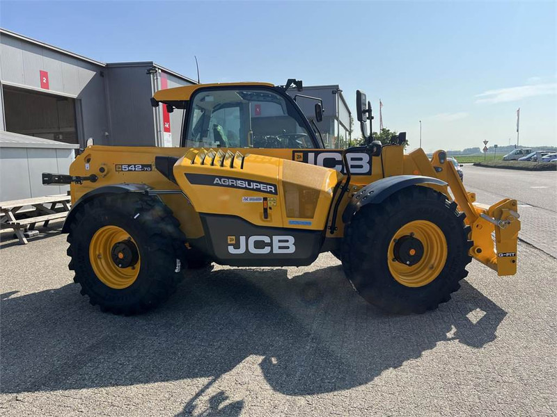 JCB 542-70 AgriSuper DTVT - Telescopic handler: picture 1 JCB 542-70 AgriSuper DTVT - Telescopic handler: picture 1