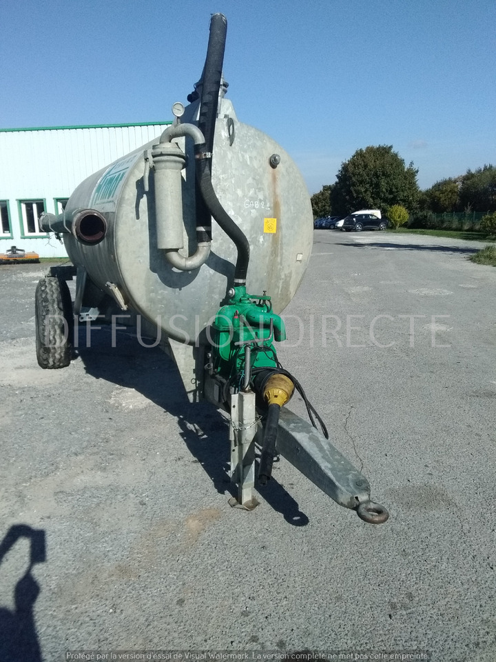 ARMOR TONNE A LISIER AXR 6.8 - Slurry tanker: picture 3 ARMOR TONNE A LISIER AXR 6.8 - Slurry tanker: picture 3