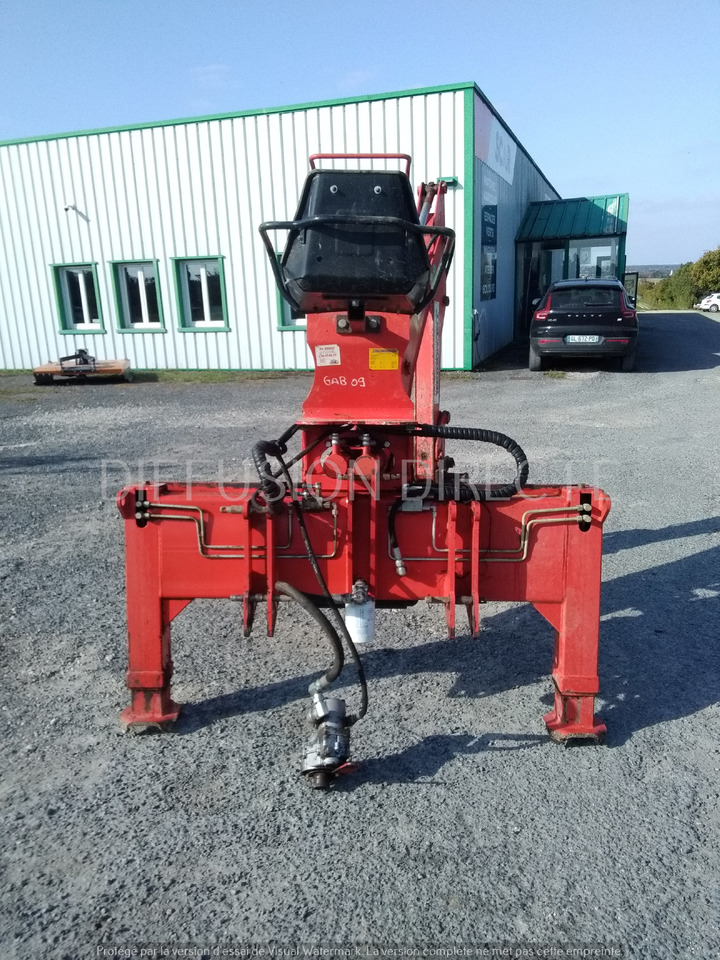 TECNOAGRI RETRO PELLE F 25 - Attachment for Agricultural machinery: picture 2 TECNOAGRI RETRO PELLE F 25 - Attachment for Agricultural machinery: picture 2