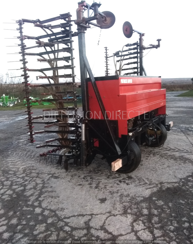 ROGER SEMOIR EN LIGNE 8 M/54 - Seed drill: picture 2 ROGER SEMOIR EN LIGNE 8 M/54 - Seed drill: picture 2