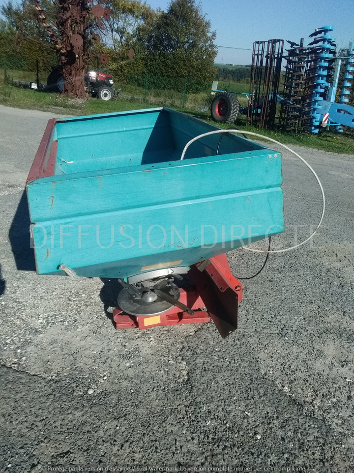 SULKY DISTRIBUTEUR D'ENGRAIS DPX 1155 - Fertilizer spreader: picture 3 SULKY DISTRIBUTEUR D'ENGRAIS DPX 1155 - Fertilizer spreader: picture 3