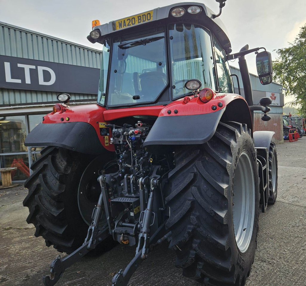 2020 MF 6716S c/w Loader - Farm tractor: picture 3 2020 MF 6716S c/w Loader - Farm tractor: picture 3