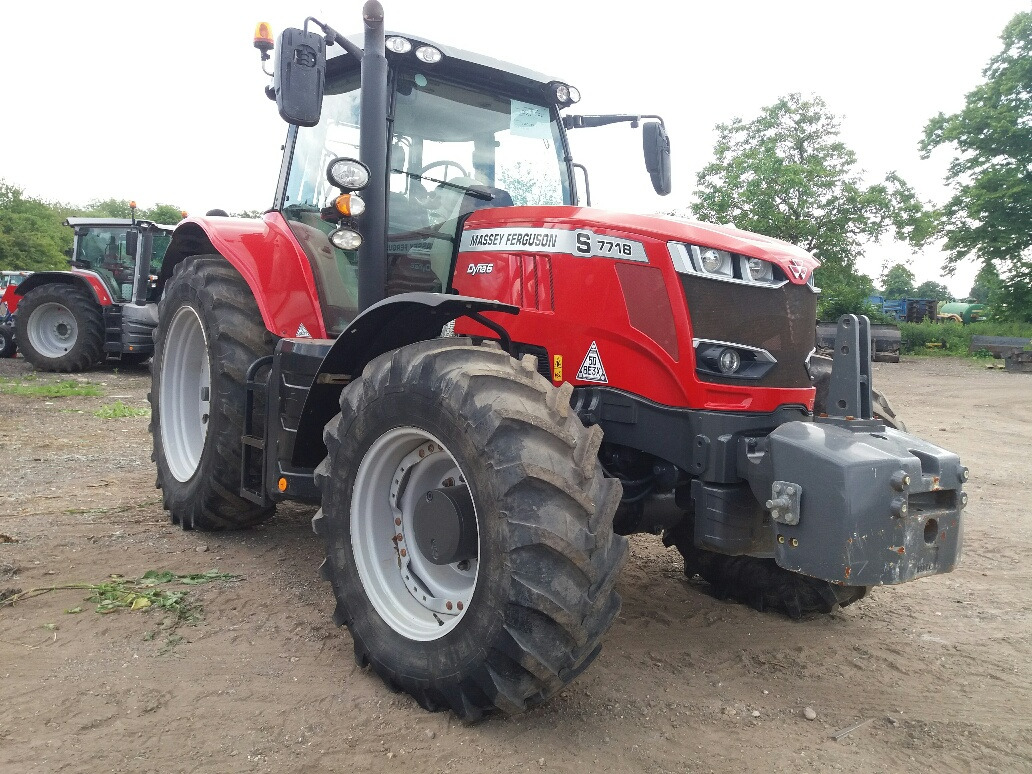 2022 MF 7718S, Only 1735 Hours - Farm tractor: picture 1 2022 MF 7718S, Only 1735 Hours - Farm tractor: picture 1