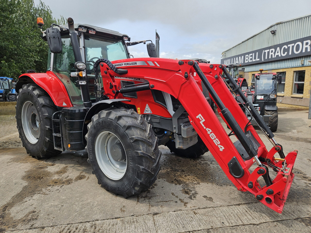 2022 MF 7S.180 C/w front loader - Farm tractor: picture 1 2022 MF 7S.180 C/w front loader - Farm tractor: picture 1