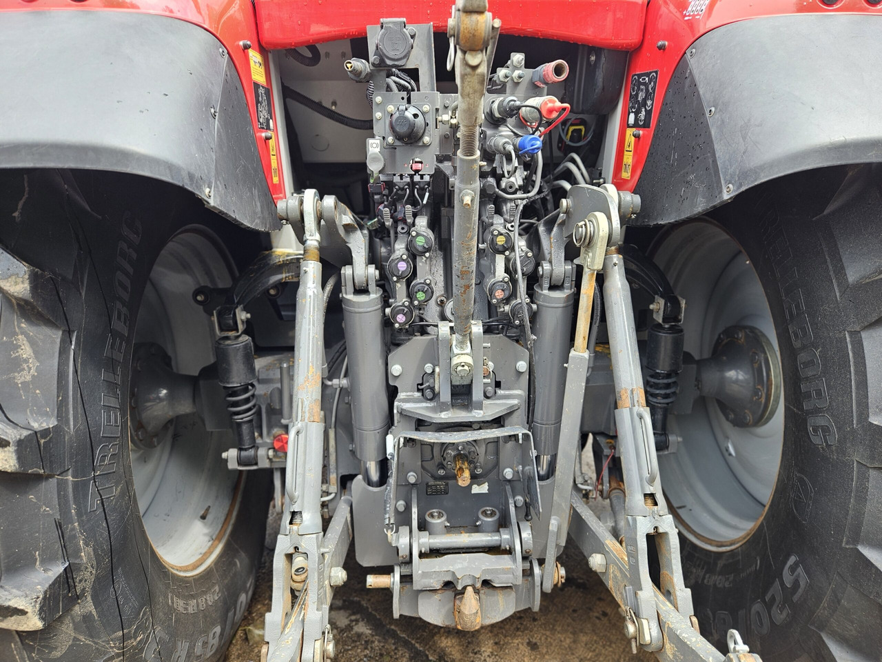 2022 MF 7S.180 C/w front loader - Farm tractor: picture 4 2022 MF 7S.180 C/w front loader - Farm tractor: picture 4