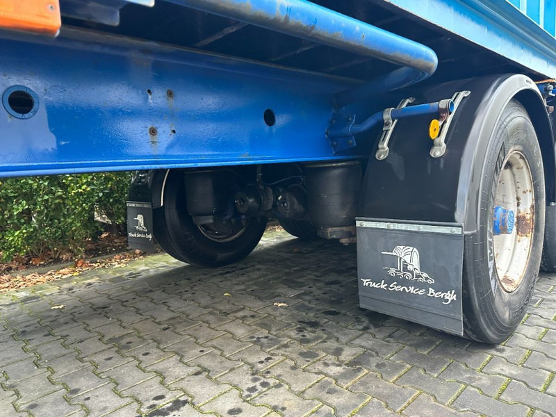 Container transporter/ Swap body trailer Krone container chassis 40 voets container: picture 14