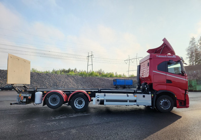 Iveco S-Way 6x2 LNG / LBG - Cab chassis truck: picture 5 Iveco S-Way 6x2 LNG / LBG - Cab chassis truck: picture 5
