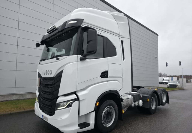IvecoS-Way 480 6x2 Hieno! - Tractor unit: picture 1 IvecoS-Way 480 6x2 Hieno! - Tractor unit: picture 1