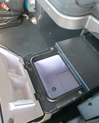 Tractor unit IvecoStralis 460 6x2 LNG/LBG: picture 20