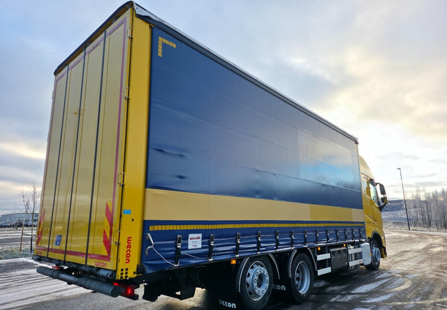 VolvoFH460 LNG / LBG 6x2 - Curtain side truck: picture 4 VolvoFH460 LNG / LBG 6x2 - Curtain side truck: picture 4