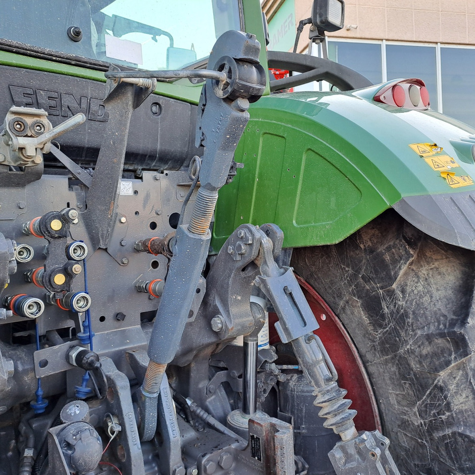 FENDT 720 VARIO PROFI - ASTA AGRIBERTOCCHI - Farm tractor: picture 5 FENDT 720 VARIO PROFI - ASTA AGRIBERTOCCHI - Farm tractor: picture 5