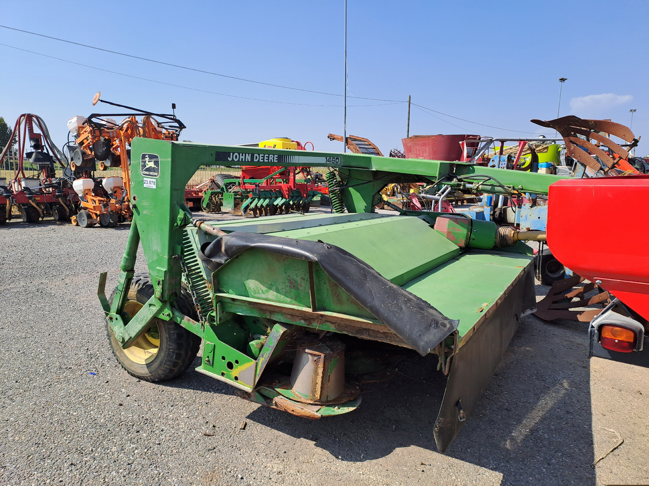 JOHN DEERE 1460 - Mower: picture 3 JOHN DEERE 1460 - Mower: picture 3