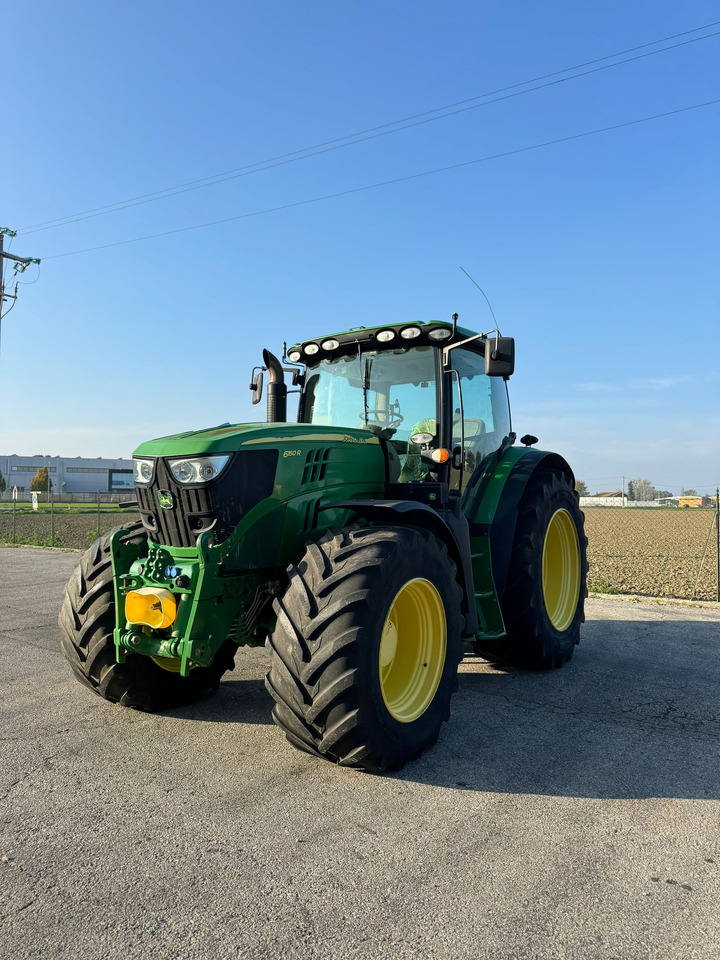 JOHN DEERE 6150 R - Farm tractor: picture 1 JOHN DEERE 6150 R - Farm tractor: picture 1