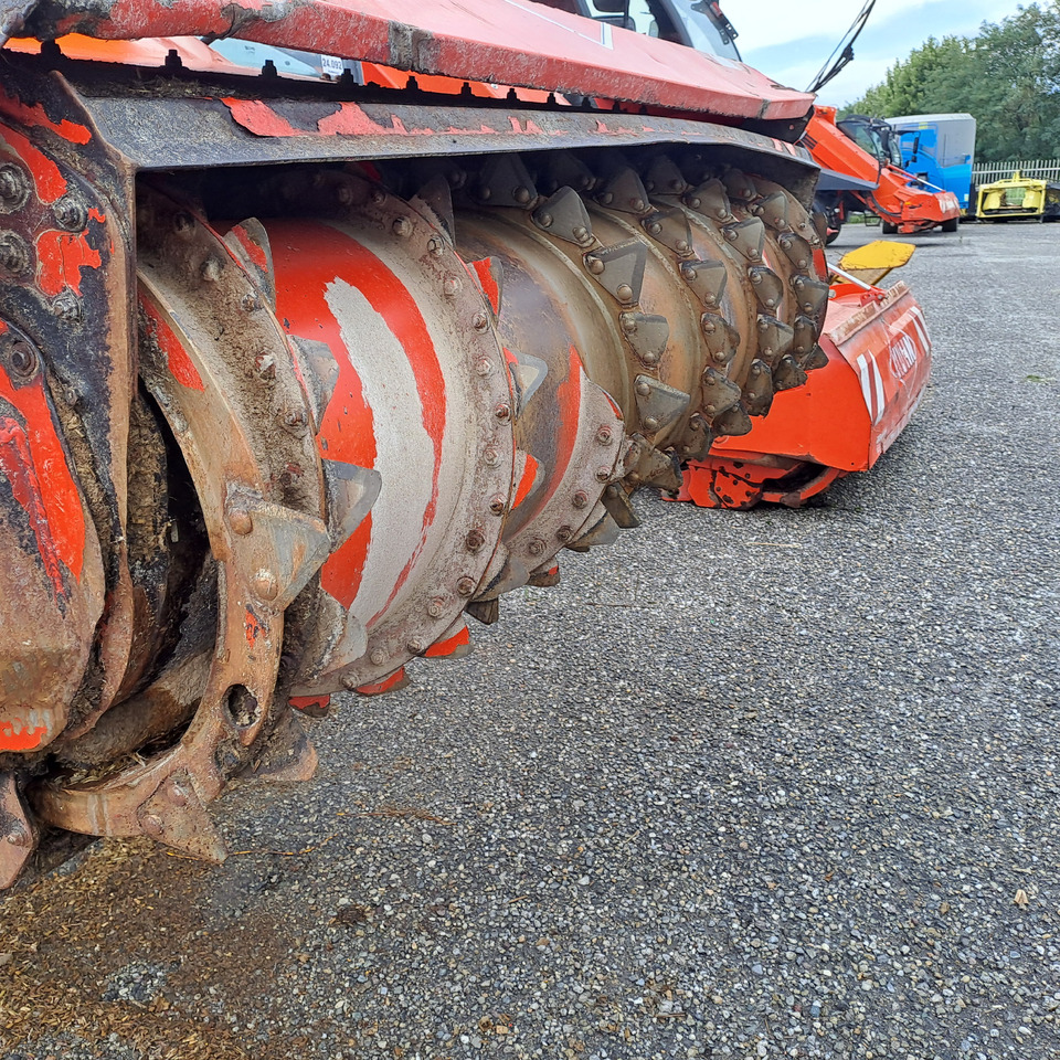 KUHN SPW 27 INTENSE - Forage mixer wagon: picture 4 KUHN SPW 27 INTENSE - Forage mixer wagon: picture 4