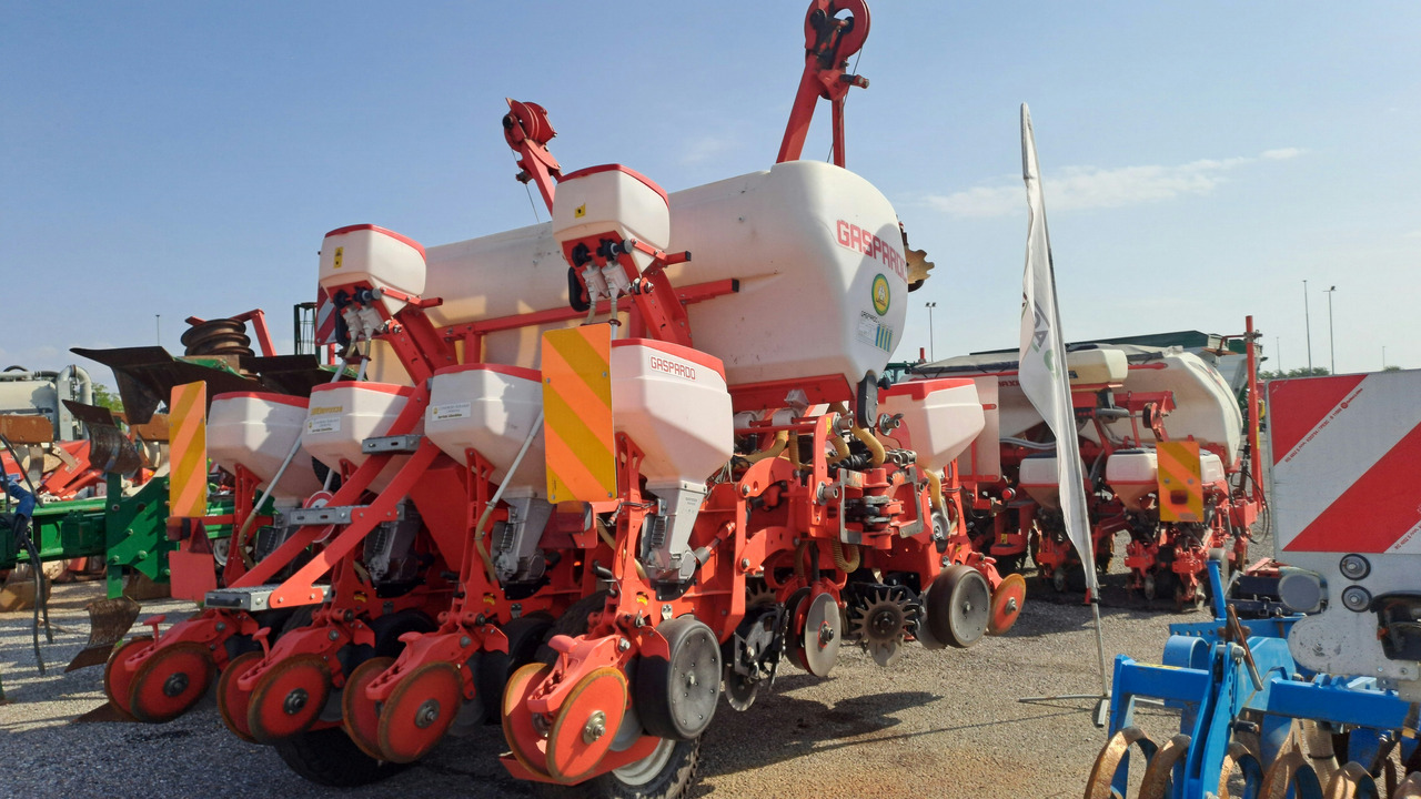 SEMINATRICE DI PRECISIONE GASPARDO RENATA 8 ROWS - Precision seeder: picture 5 SEMINATRICE DI PRECISIONE GASPARDO RENATA 8 ROWS - Precision seeder: picture 5