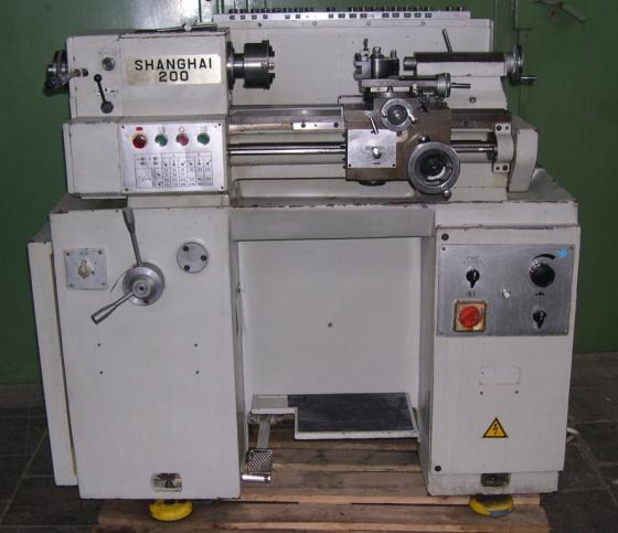 CORTINI 200 - Leit- u. Zugspindeldrehmaschinen - Metalworking machinery: picture 1 CORTINI 200 - Leit- u. Zugspindeldrehmaschinen - Metalworking machinery: picture 1