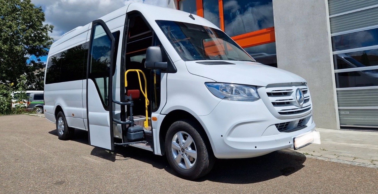 New Minibus, People carrier Mercedes Benz Sprinter 415 19 asientos: picture 19