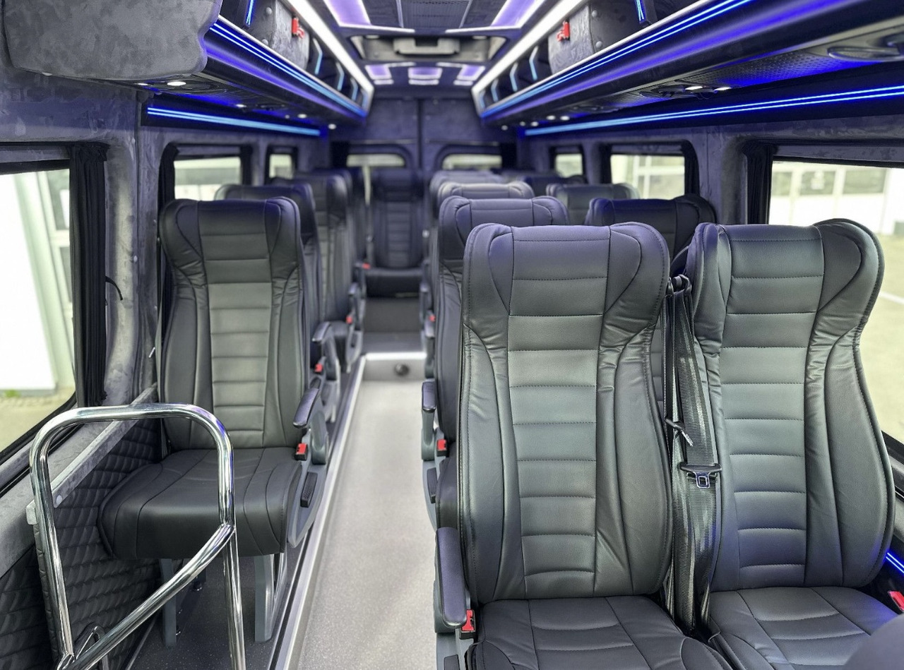 Mercedes Benz Sprinter 519 CDI - Minibus, People carrier: picture 5 Mercedes Benz Sprinter 519 CDI - Minibus, People carrier: picture 5