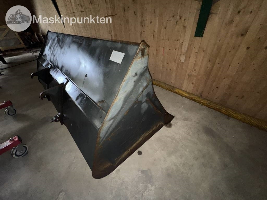Ålö Universal skopa - Bucket for Construction machinery: picture 4 Ålö Universal skopa - Bucket for Construction machinery: picture 4