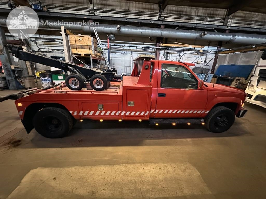Chevrolet 3500 - Tow truck: picture 4 Chevrolet 3500 - Tow truck: picture 4