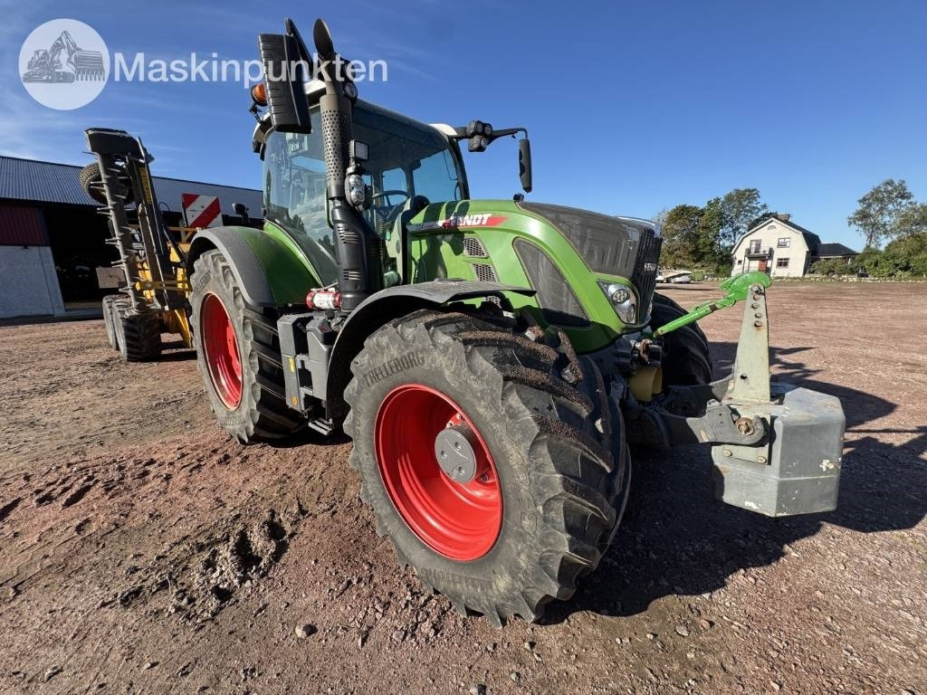 Fendt 724 Vario - Farm tractor: picture 4 Fendt 724 Vario - Farm tractor: picture 4