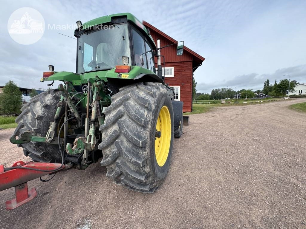 John Deere 7600 - Farm tractor: picture 4 John Deere 7600 - Farm tractor: picture 4