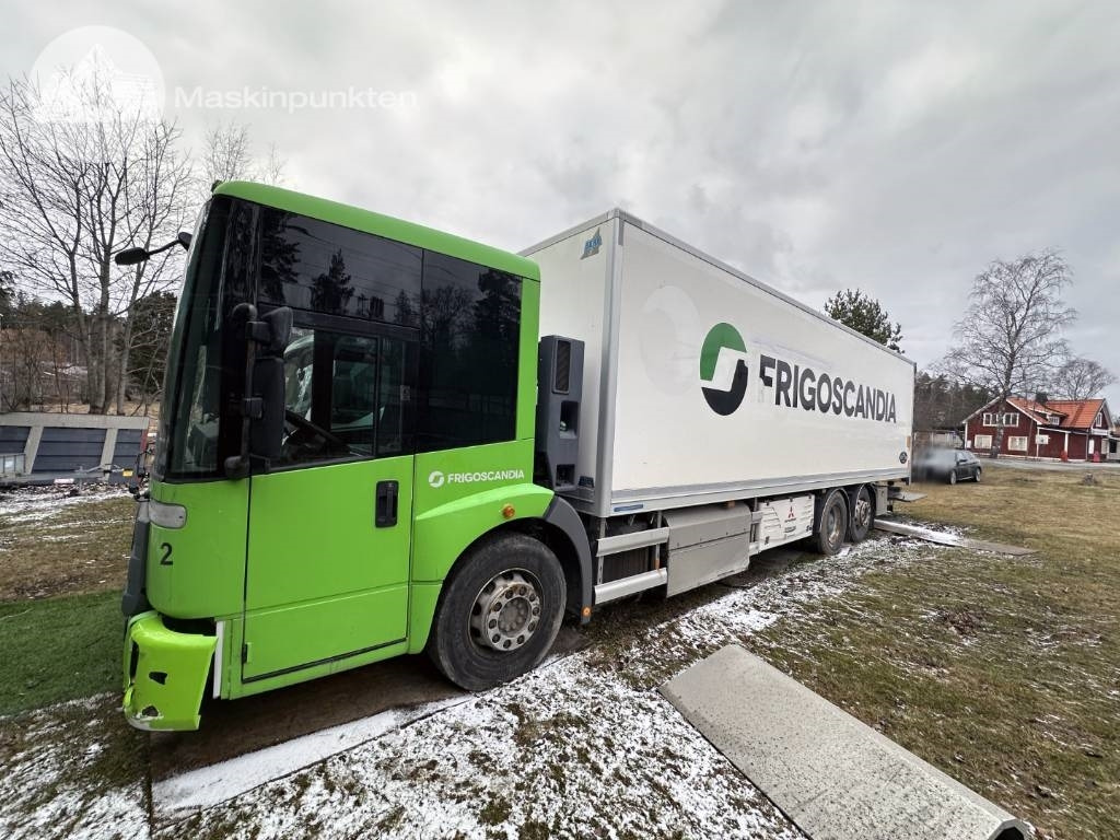 Mercedes-Benz Econic - Box truck: picture 1 Mercedes-Benz Econic - Box truck: picture 1