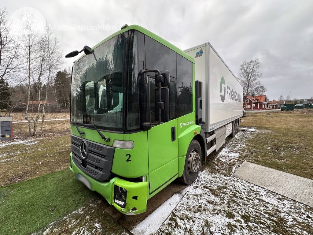 Mercedes-Benz Econic - Box truck: picture 2 Mercedes-Benz Econic - Box truck: picture 2