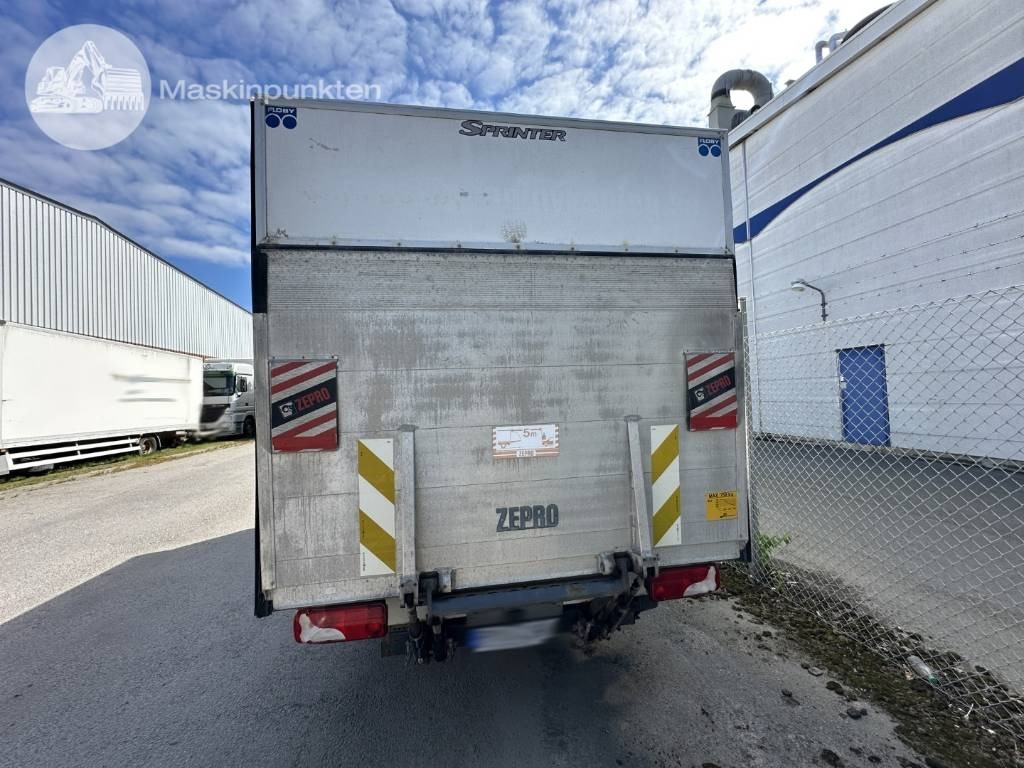 Mercedes-Benz Sprinter 315 CDI - Closed box van: picture 5 Mercedes-Benz Sprinter 315 CDI - Closed box van: picture 5