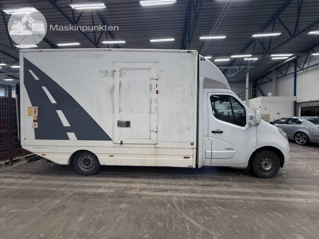 Renault Master 150 DCI - Closed box van: picture 4 Renault Master 150 DCI - Closed box van: picture 4