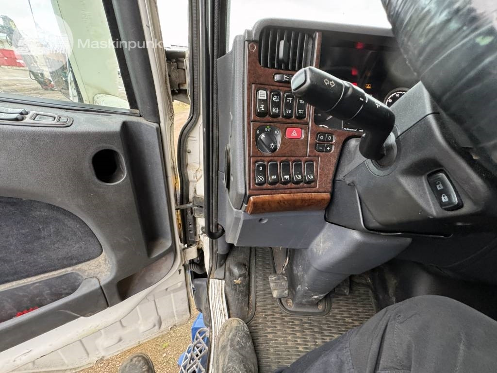 Cab chassis truck Scania R 480 LB: picture 35