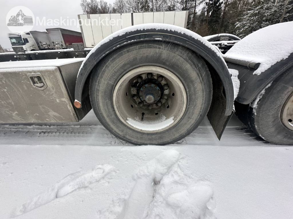 Cab chassis truck Scania R 580: picture 31