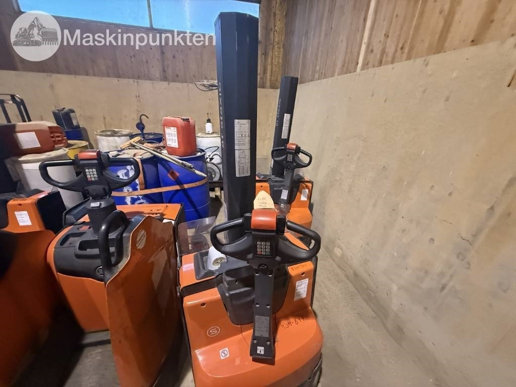 Toyota BT SWE 80 L  - Electric forklift: picture 2 Toyota BT SWE 80 L  - Electric forklift: picture 2