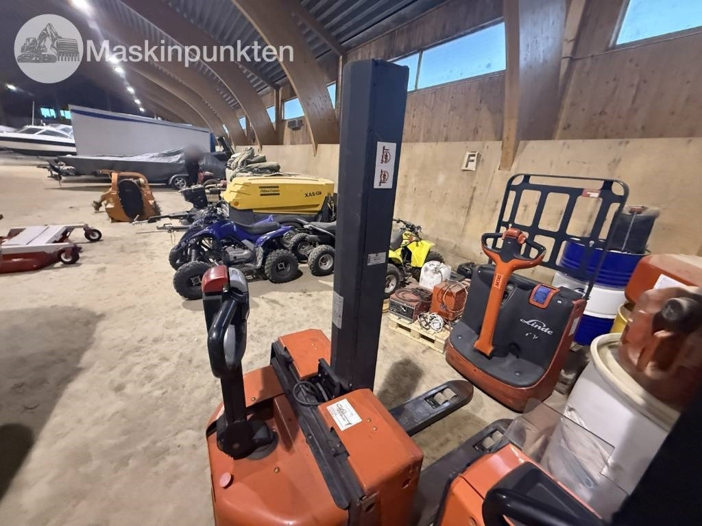 Toyota BT SWE 80 L  - Electric forklift: picture 4 Toyota BT SWE 80 L  - Electric forklift: picture 4