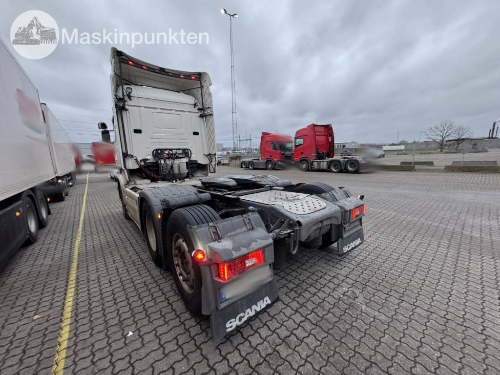 Scania R 580 - Tractor unit: picture 2 Scania R 580 - Tractor unit: picture 2