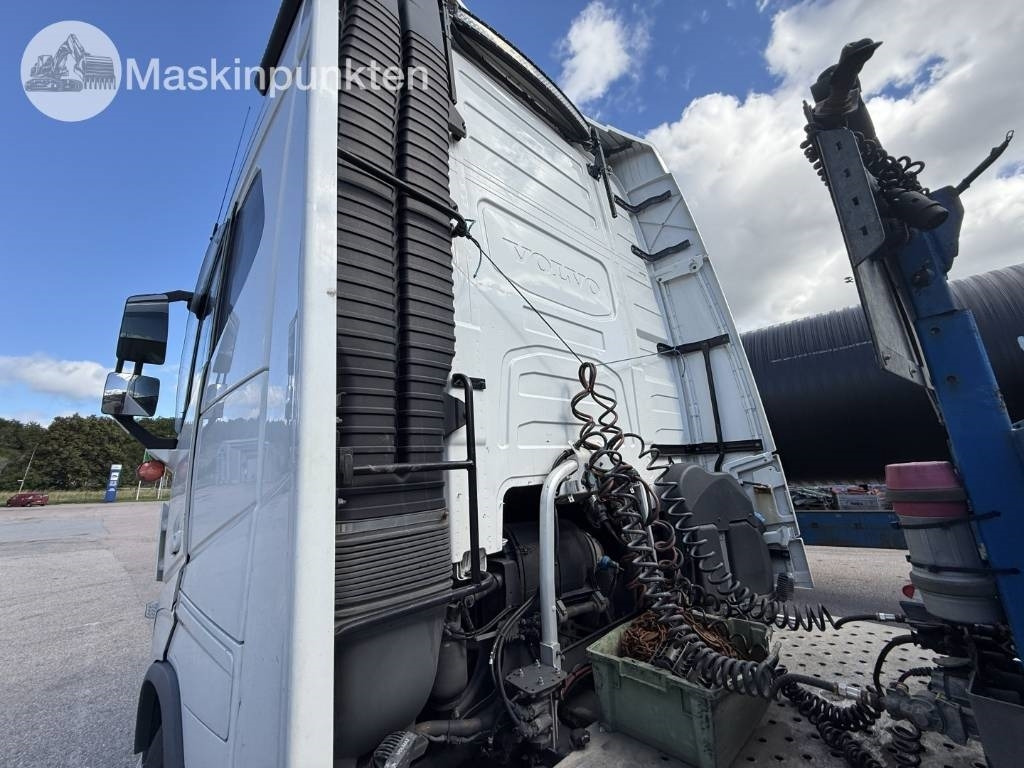 Tractor unit Volvo FH 500: picture 10