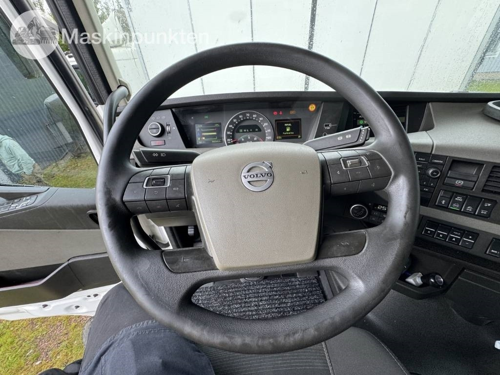 Leasing of Volvo FH 500  Volvo FH 500: picture 36 Leasing of Volvo FH 500  Volvo FH 500: picture 36