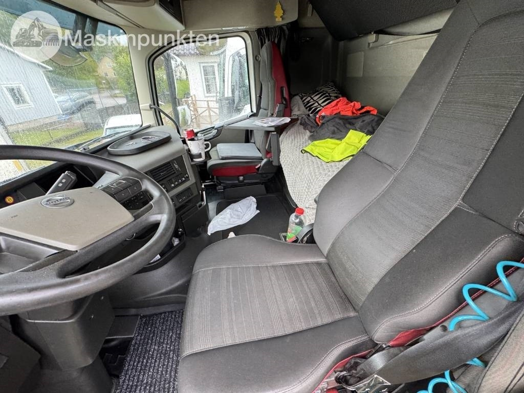 Leasing of Volvo FH 500  Volvo FH 500: picture 34 Leasing of Volvo FH 500  Volvo FH 500: picture 34