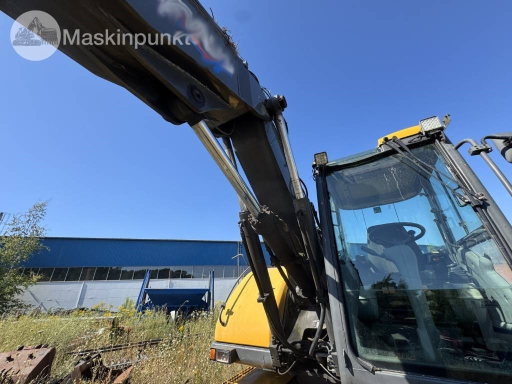 Wheel excavator Volvo EW 140 B: picture 32