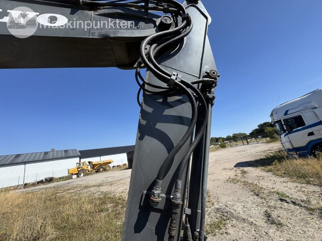 Wheel excavator Volvo EW 140 B: picture 19