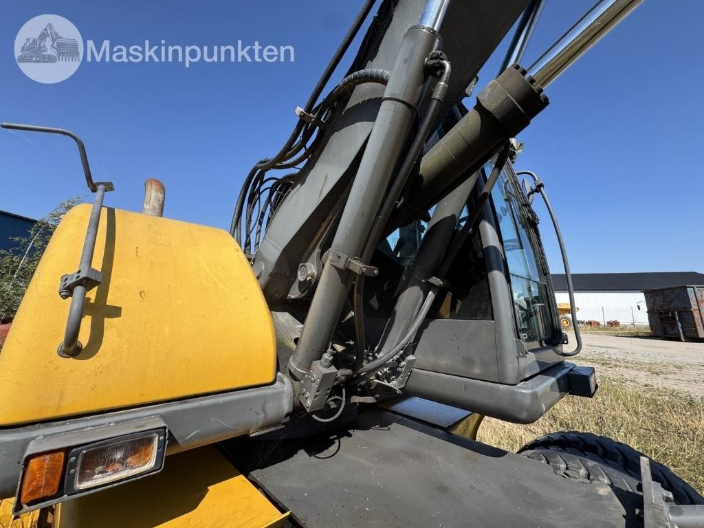 Wheel excavator Volvo EW 140 B: picture 15