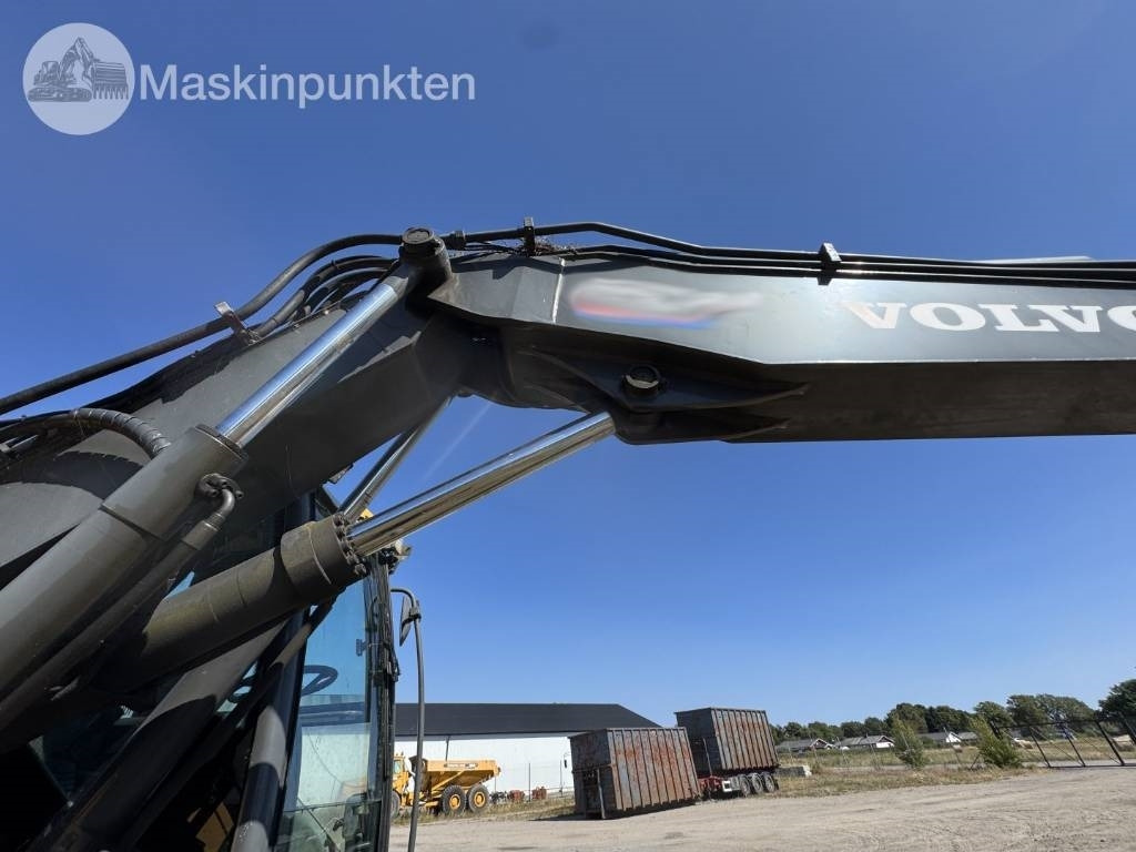 Wheel excavator Volvo EW 140 B: picture 17