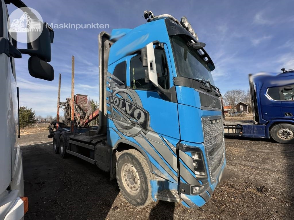 Volvo FH 16 750 - Timber truck: picture 3 Volvo FH 16 750 - Timber truck: picture 3