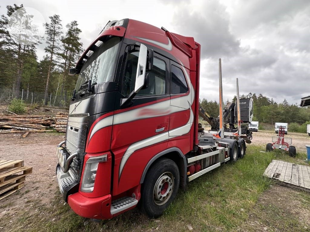 Volvo FH 16 750 - Timber truck: picture 1 Volvo FH 16 750 - Timber truck: picture 1