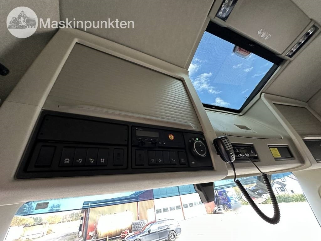 Leasing of Volvo FH 64 R Timmerbil med kran  Volvo FH 64 R Timmerbil med kran: picture 19
