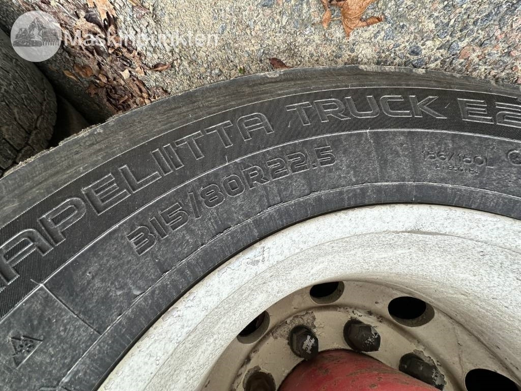 Leasing of Volvo FH 64 R Timmerbil med kran  Volvo FH 64 R Timmerbil med kran: picture 42