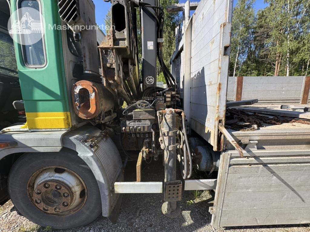 Crane truck Volvo FL 614: picture 39