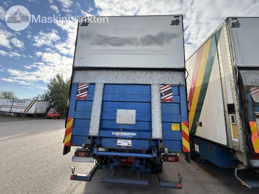 Volvo FM 440  - Box truck: picture 5 Volvo FM 440  - Box truck: picture 5